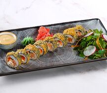 Ролл жареный с лососем