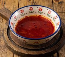 Борщ с курицей и сметаной