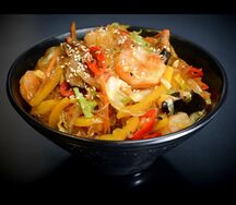 Wok с креветками