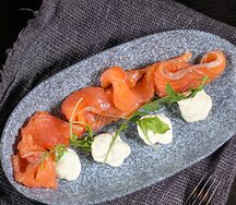 Гравлакс с цитрусовым соусом