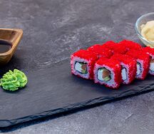 Ролл Калифорния с лососем