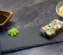 Ролл Маки с чукой