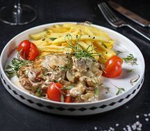 Филе куриное под соусом