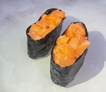 Гунканы с лососем