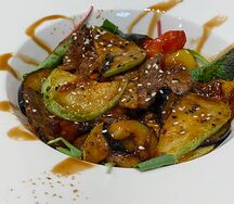 Салат острый с говядиной