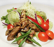 Салат теплый с телятиной