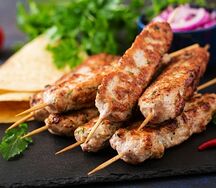 Люля-кебаб из курицы в лаваше
