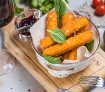 Хрустящие палочки моцарелла