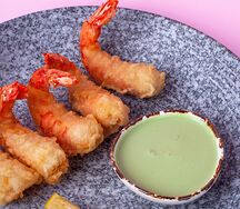 Креветки в темпуре с соусом Сладкий васаби