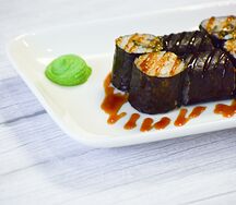 Мини-ролл с угрем