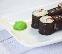 Мини-ролл с тунцом