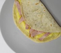 Кыстыбый с картофелем и куриной ветчиной