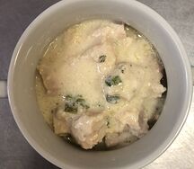 Куриное филе в сливочно-сырном соусе
