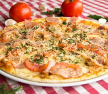 Пицца с ветчиной и грибами