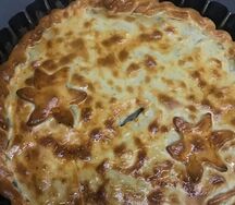 Пирог с яблоками и конфитюром