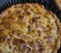 Пирог с курицей и грибами