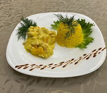 Куриное филе Крутая чика с золотистым рисом