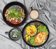 Грибовница, куриное филе с ризотто