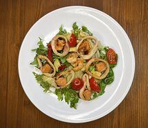Салат с морепродуктами