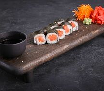 Ролл Сяке Маке