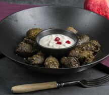 Долма в винoградном листе