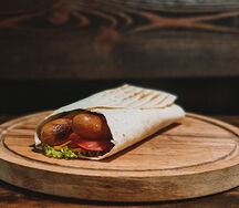 Ролл с сосисками