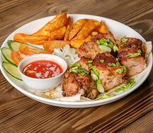 Шашлык со cвинoй шейкой и картофель по-деревенски