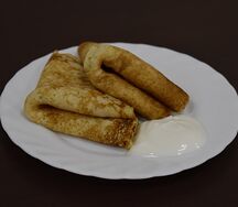 Блинчики со сметаной