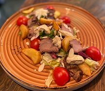 Салат с ростбифом