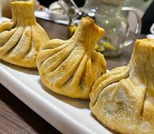 Хинкали со свининой и говядиной, жареные