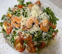 Рукола с креветками