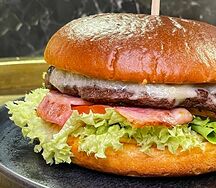 Бургер с персиком и душой