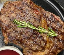 Стейк из молодой говядины