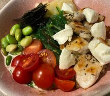 Боул с курицей или креветками