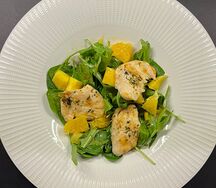 Салат с курицей