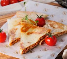 Кесадилья с курицей