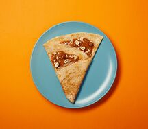 Блинчик с фундуком и вареной сгущенкой