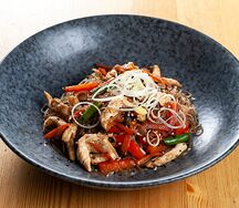 Wok с курицей
