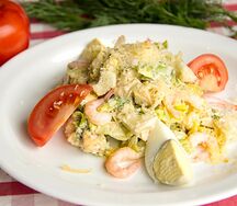 Салат Цезарь с креветкой