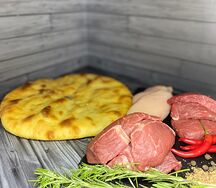 Осетинский пирог с мраморной говядиной, свининой и цыпленком