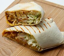 Греческий ролл с курицей