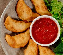 Мини-чебуреки с сыром и зеленью