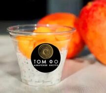 Чиа-пудинг с манго