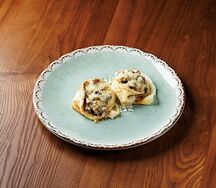 Блины с шампиньонами и соусом бешамель