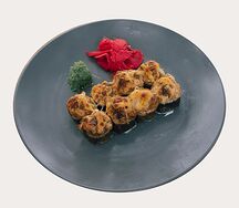 Запеченные роллы с угрем и белым соусом