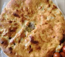 Пирог осетинский с сыром и говядиной большой