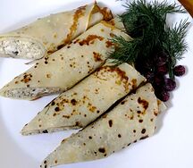 Блинчики с сыром, курицей и грибами