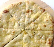 Пирог осетинский с бараниной, картошкой и тмином большой