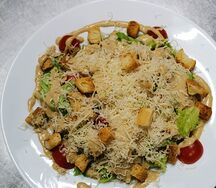 Цезарь с курицей