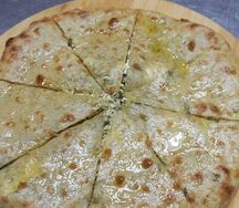 Большой Осетинский пирог с сыром и свекольной ботвой